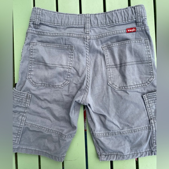 Shorts - Picture 4 of 5